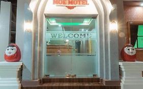 Moe Motel